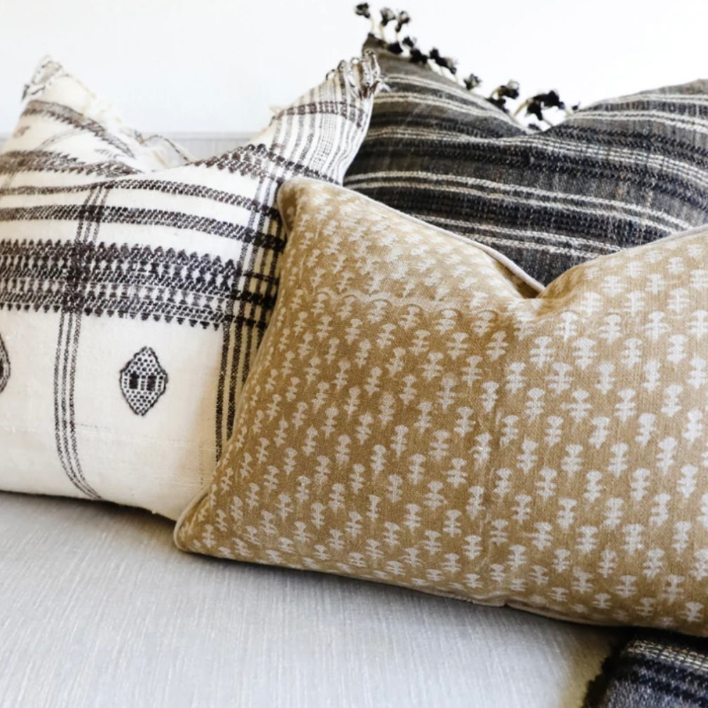 Hand Loom Akriti  Pillows